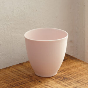 Rosa Porzellanbecher